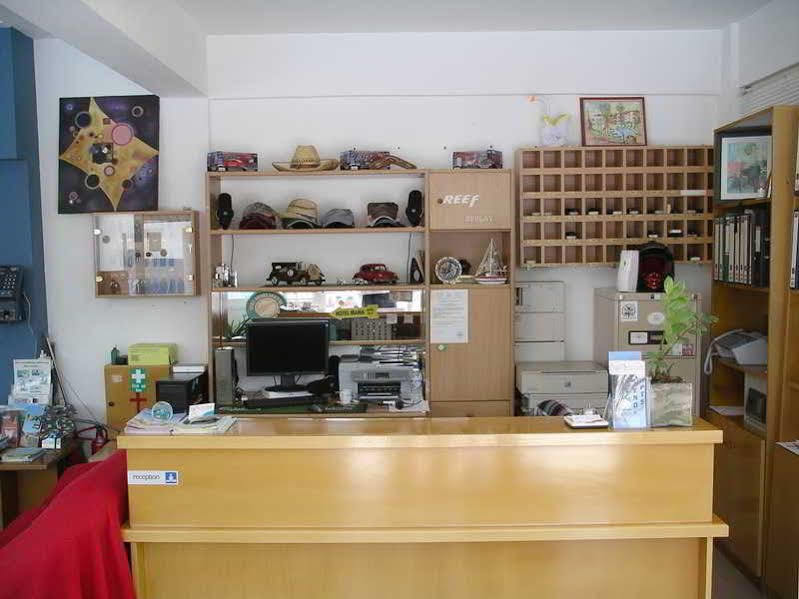 Renos Hotel Apts Polis エクステリア 写真